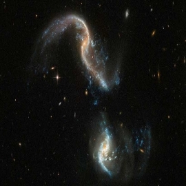 Impactantes imágenes de la NASA muestran la colisión de dos galaxias