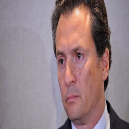 Emilio Lozoya queda libre; con un brazalete, pero libre. Pierde su pasaporte, lo vinculan a proceso