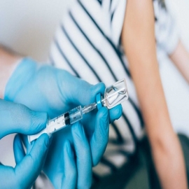 Nueva York notifica un brutal aumento de los contagios y hospitalizaciones en menores de 18 años, blanco y en botella