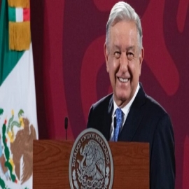 AMLO regresa a mañanera tras acusar que buscan prohibirlas