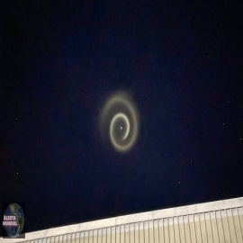 Misteriosas espirales aparecen en el cielo del Pacífico