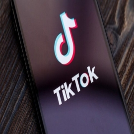 Reino Unido: acusan a Tik Tok de intentar convencer a niños que ‘cambiar de sexo’ es ‘cool’
