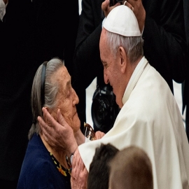 Día de la Madre: El Papa Francisco recuerda a todas las madres con gratitud y afecto