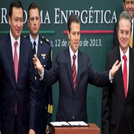 A cambio de aprobar la Reforma Energética; PAN y PRD se quedaron con 11 gubernaturas