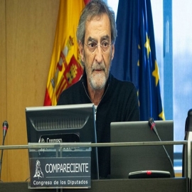 Las inyecciones Covid “no son vacunas” sino un experimento mundial sin precedentes, afirma en el Congreso español un experto en farmacovigilancia