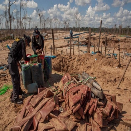 Cómo China depreda los mares y el oro de América Latina con impunidad