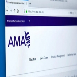 La Asociación Médica Estadounidense instruye a los médicos para que hablen a sus pacientes con palabras engañosas, acorde a la 'guía de mensajes COVID'