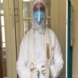 Sacerdote relata su experiencia sirviendo a enfermos por COVID-19