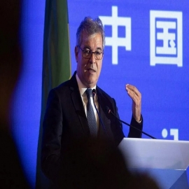 China y Brasil llegan a un acuerdo para cambiar el dólar por el comercio