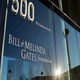 La Fundación Gates advierte sobre futuras amenazas de pandemias mientras la respuesta al COVID-19 continúa afectando la economía mundial