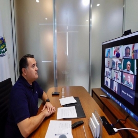 El alcalde Renán Barrera amplía apoyos a meridanos en el extranjero y migrantes ante la emergencia por el Covid-19