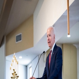 Por su posición en favor del aborto, Biden podría no comulgar nunca más
