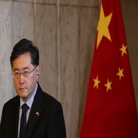 Ministro de Relaciones Exteriores de China busca lazos económicos más fuertes con Arabia Saudita