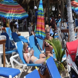 Hoteles de Mahahual preparan medidas sanitarias para reanudar actividades