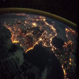 ¡Good Night! and #HappyWeekend Spain from Space... Footage courtesy of ESA/NASA