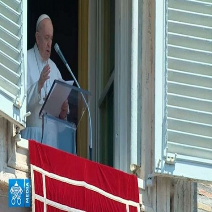 Papa Francisco exhorta a abandonarse con confianza en Dios en todo momento