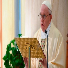 El Papa reza por las familias, para que crezca en ellas el Espíritu del Señor