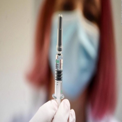 Un estudio asocia las vacunas ARNm con muertes por afecciones cardiacas