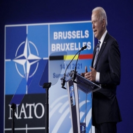 Advertencia de la OTAN de Biden a Putin: si no coopera, 'responderemos'