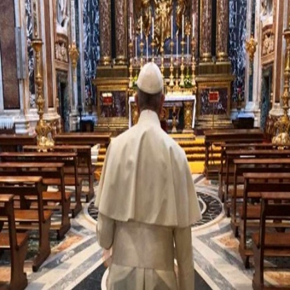 Papa Francisco sorprende a fieles con visita a basílica Santa María la Mayor