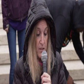 “Somos una verdad incómoda”: Triatleta con dolor constante y extremo tras recibir vacuna COVID
