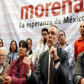 MORENA pone ejemplo; regresará el 50% por COVID-19
