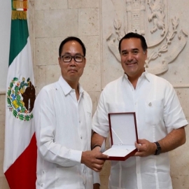 El Ayuntamiento de Mérida recibe donativo de 20 mil cubrebocas de manos de la Asociación China “Península de Yucatán”