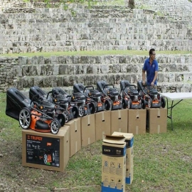 Chetumal: Reciben trabajadores del INAH equipo para limpiar sitios arqueológicos