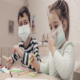 No existen diferencias significativas en la transmisión del virus entre las escuelas con uso opcional y obligatorio de mascarillas, según informe
