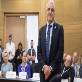 Uno de los mayores “expertos” de Israel ya habla de “cuarta dosis”