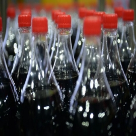 Las bebidas que te hacen subir de peso y un secreto saludable para reemplazarlas