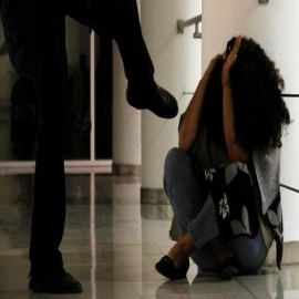 Fiscalía investiga a sujeto que presuntamente mató a su esposa a golpes en Mérida