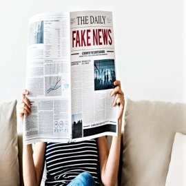 Los americanos son los que menos confían en los medios, según encuesta en 46 países