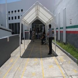 Clínica de Chetumal niega atención a pacientes por falta de equipo sanitario