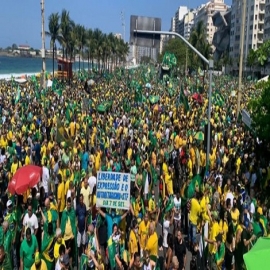 Masiva marcha con Bolsonaro por la libertad y contra la «dictadura de la toga