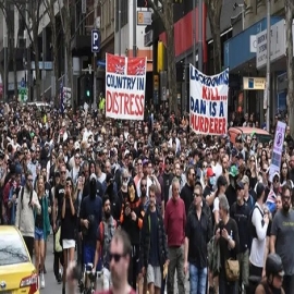 «Suficiente»: El periódico australiano The Age se pronuncia en contra del bloqueo prolongado de COVID en el país