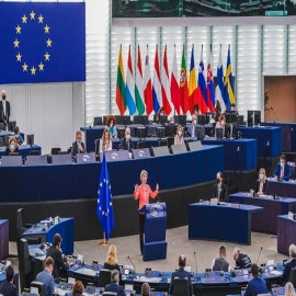 La Unión Europea aprobó la prohibición de todos los vehículos a base de nafta o diésel a partir de 2035