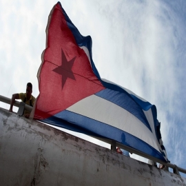 La dramática realidad del comunismo cubano: Rebrota la escasez de azúcar y 300.000 personas se fugaron del país en 14 meses