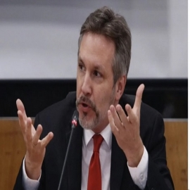 PRIAN secuestra elección de consejeros del INE; Ackerman lo denuncia