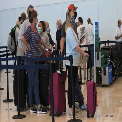 Cancún y Riviera Maya se quedan sin turistas de Canadá