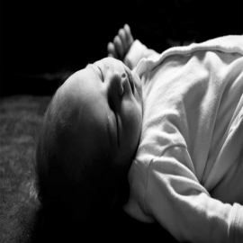 El 17% de los reportes de muertes infantiles ocurren el día de la vacunación y el 78% dentro de la semana