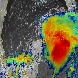 A punto de formarse "Alex"; traerá más lluvia a la Península de Yucatán