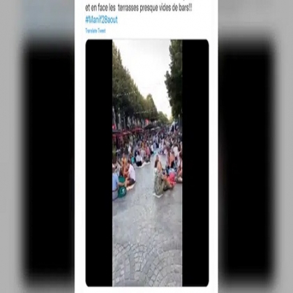 Cientos de manifestantes realizan un 'picnic' denunciando los pases sanitarios de Covid fuera de los restaurantes en Reims, Francia (VIDEO)