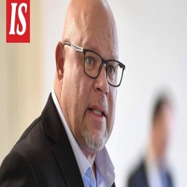 Miembro del Parlamento de Finlandia advierte al gobierno que son culpables de genocidio por engañar al público sobre las inyecciones de COVID-19