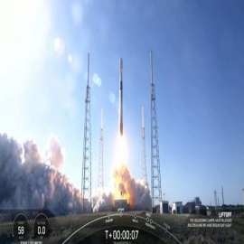 Cohete de SpaceX despega con más de un centenar de satélites a bordo