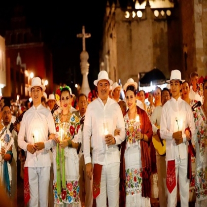 El alcalde Renán Barrera Concha encabeza el emotivo inicio de los festejos por el 478 aniversario de Mérida