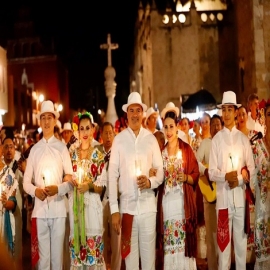 El alcalde Renán Barrera Concha encabeza el emotivo inicio de los festejos por el 478 aniversario de Mérida