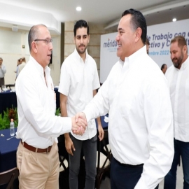 El Alcalde Renán Barrera Concha, intercambió puntos de vista con integrantes de la Cámara Mexicana de la Industria de la Construcción.